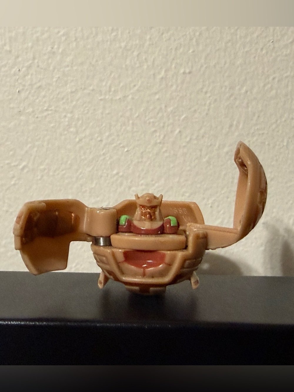 Bakugan B1 Subterra Gorem 510G Tan Battle Brawlers Transforming Figure Toy